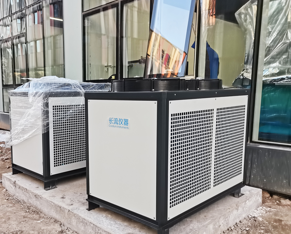 工業(yè)冷水機室外機.jpg 工業(yè)冷水機室外機.jpg