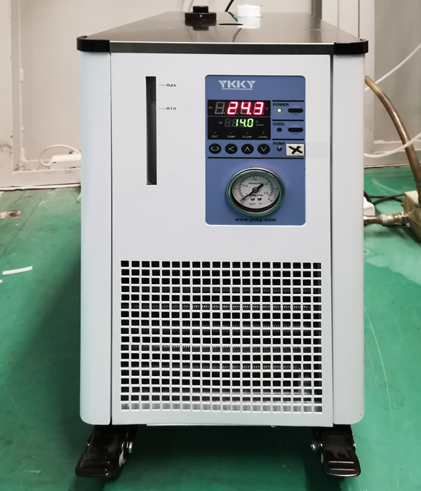 冷水機(jī).jpg 冷水機(jī).jpg