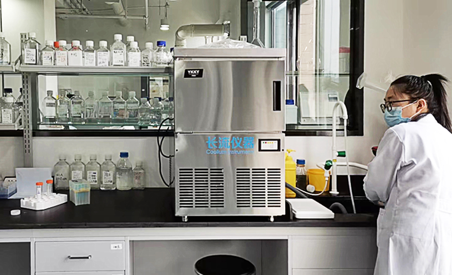 雪花制冰機(jī).jpg 雪花制冰機(jī).jpg