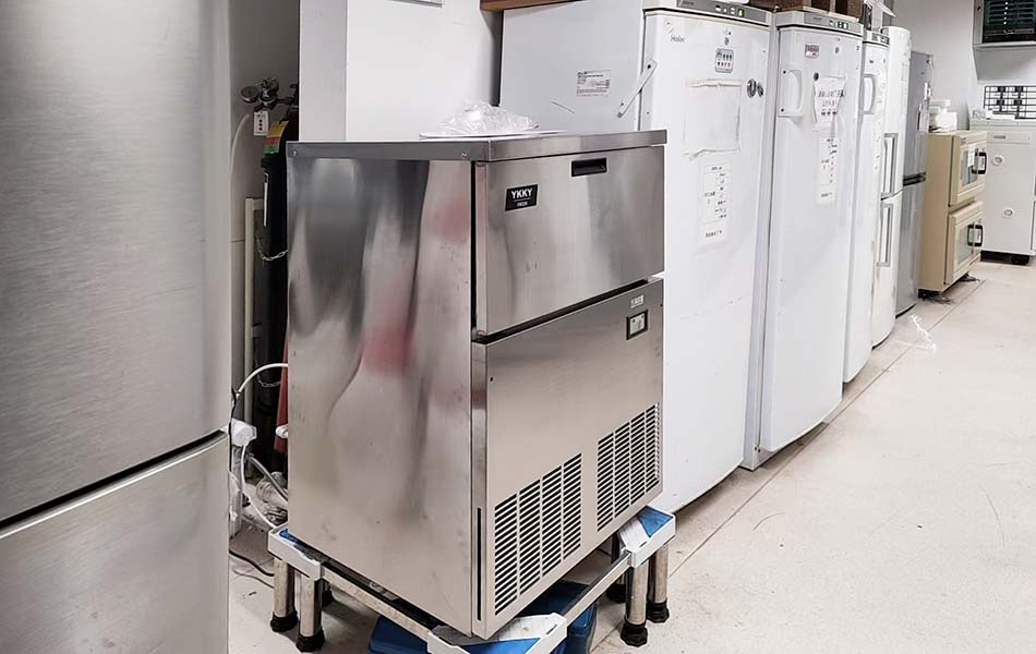 雪花制冰機(jī).jpg 雪花制冰機(jī).jpg