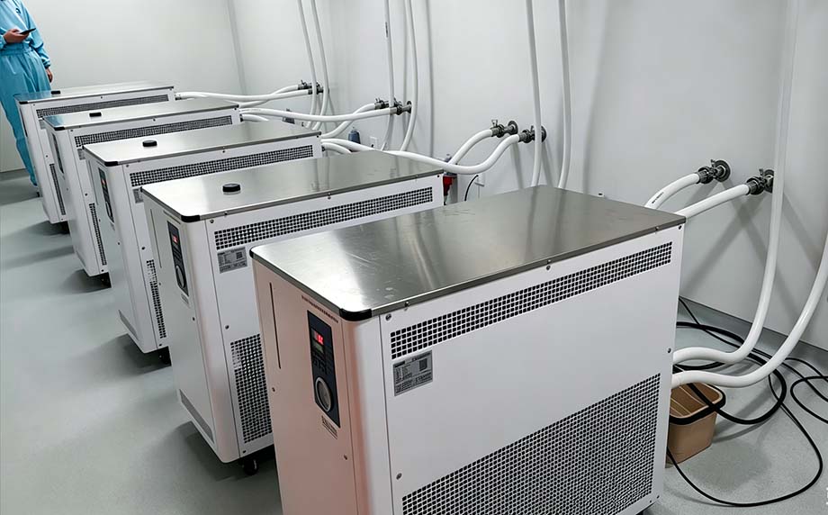 精密冷水機.jpg