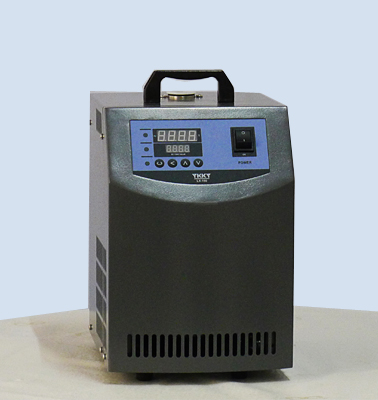 小型激光冷水機(jī)